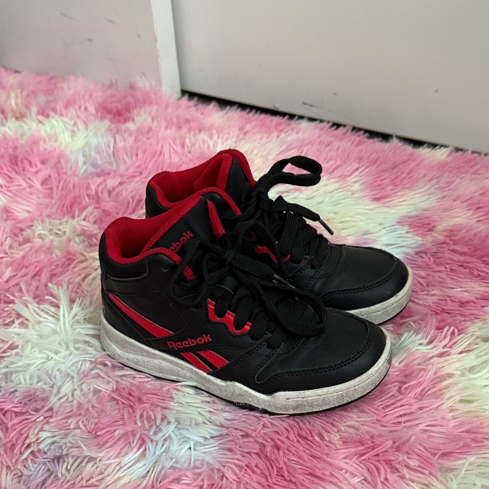 Reebok Kids Black Sneakers with Red Highlights